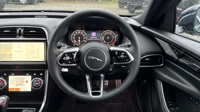 Jaguar XE 2.0 D200 R-Dynamic SE Black 4dr Auto Diesel Saloon